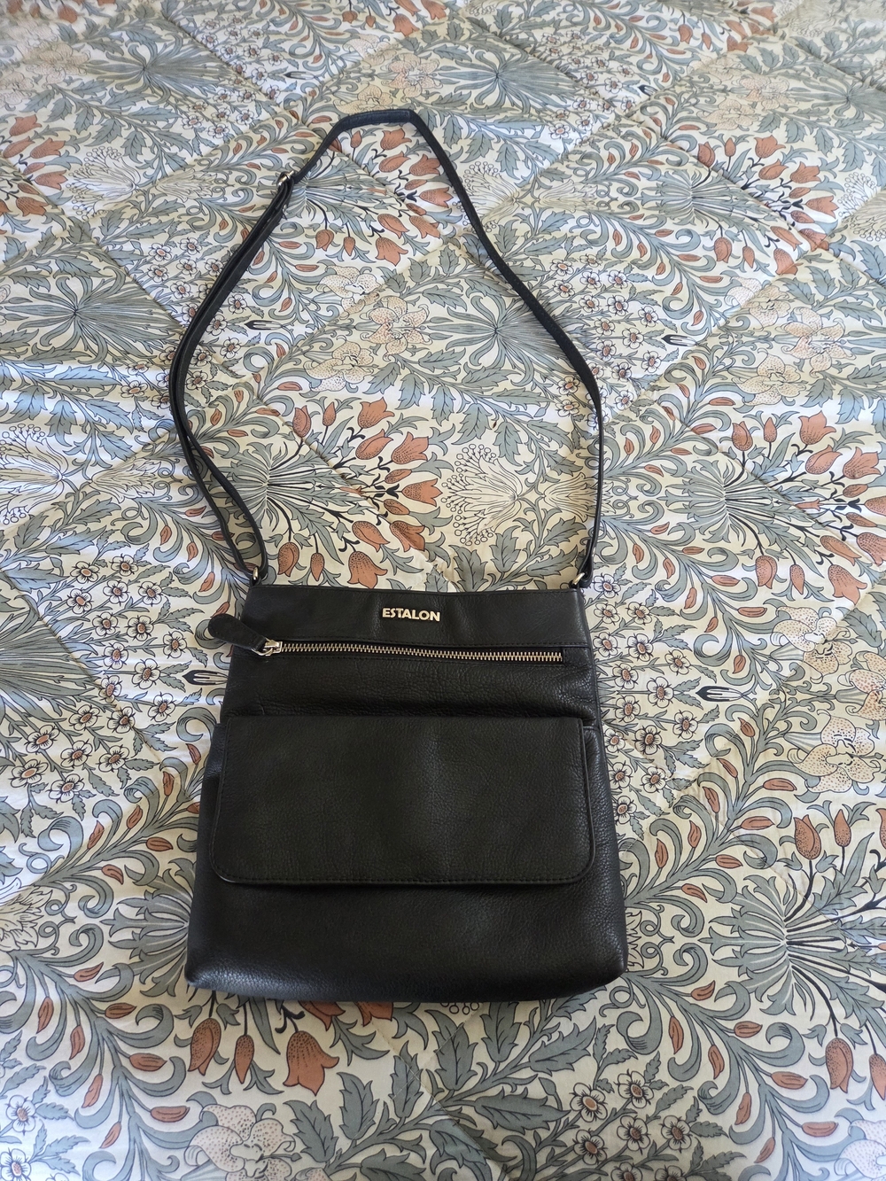 Estalon Black Leather Crossbody Bag with Front Flap